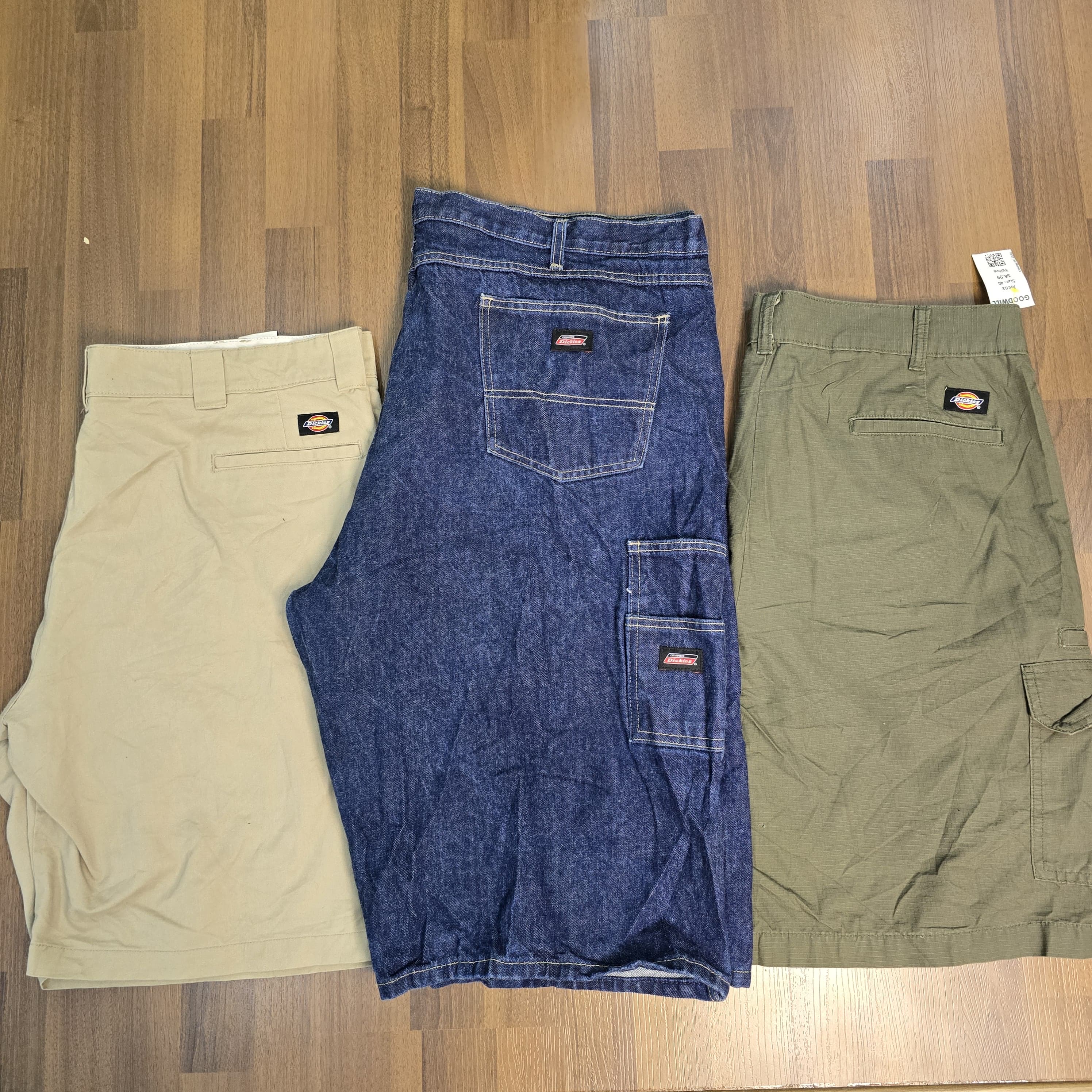 AV-0918 Dickies オーバーサイズショート