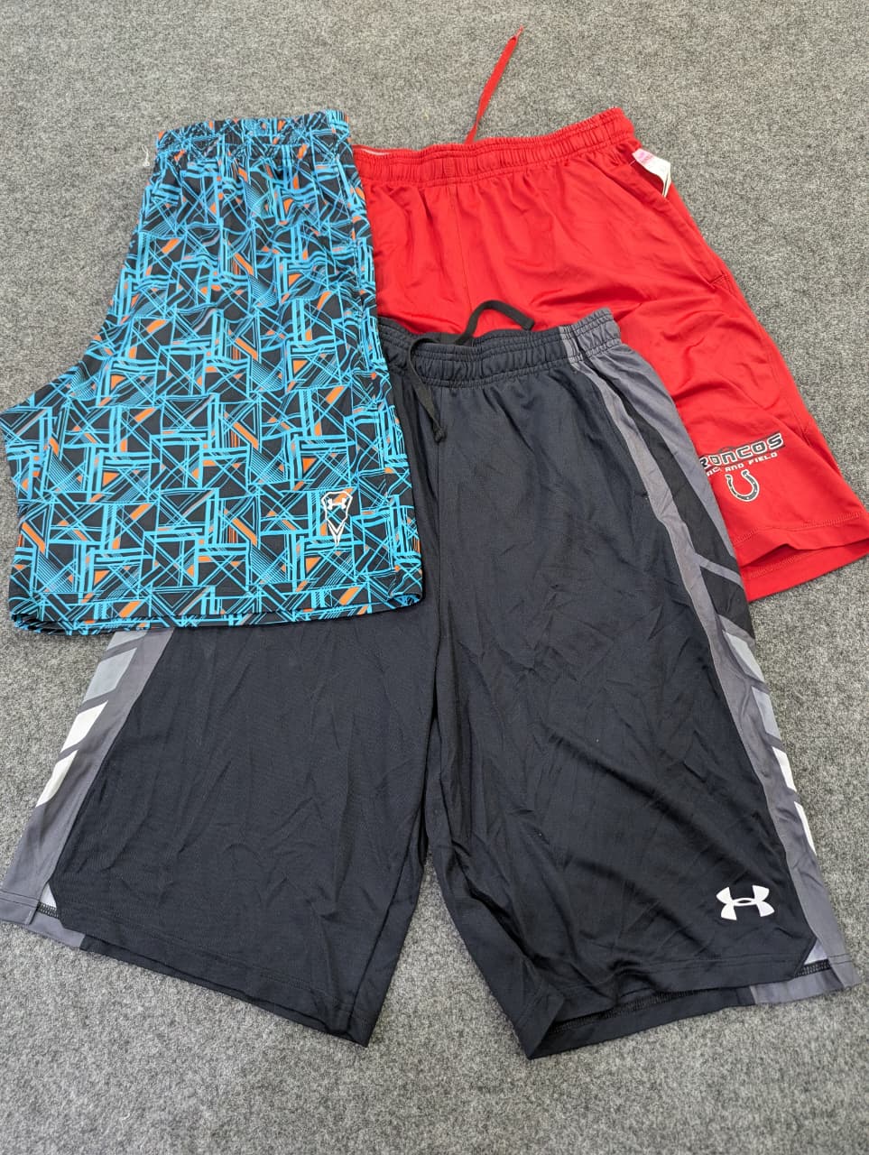 CRZ1776 Under Armour Shorts de Sport