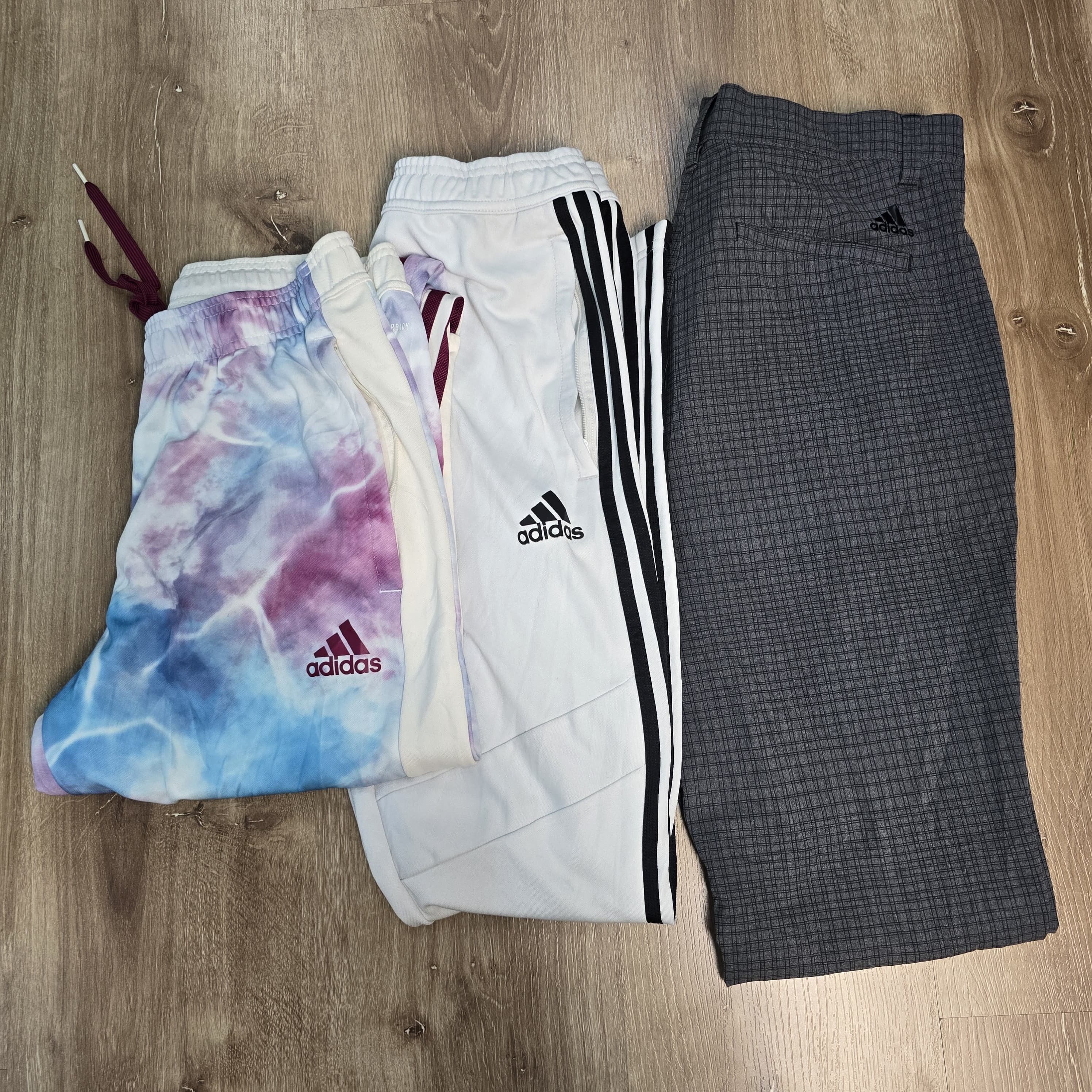 AV-0925 Adidas Track Pants